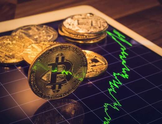 投资者从股票市场到比特币的转变 意味着重大变革已经发生