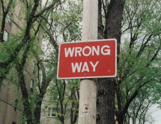 
      停止使用JSON Web代币进行身份验证？