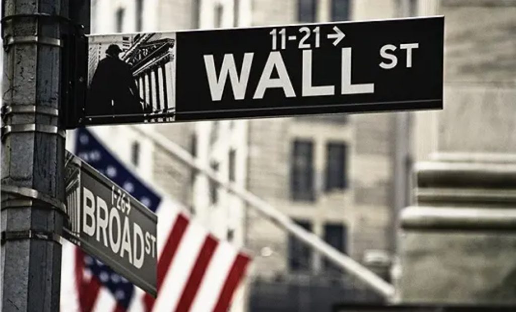 
      裁员风 吹到美国硅谷、卷向华尔街？恐慌情绪或成雪球越滚越大