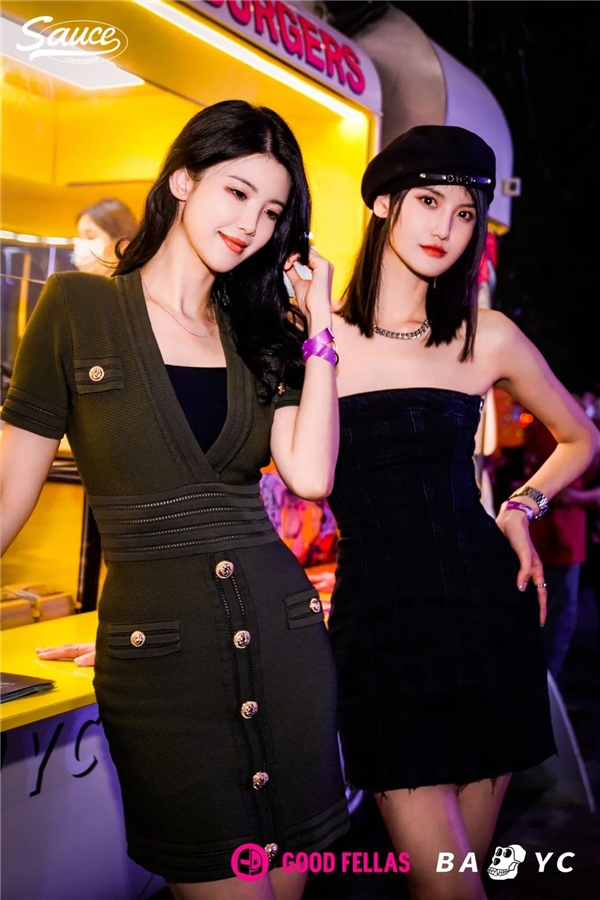 虚拟与现实的结合 好家伙俱乐部举办了华南最大的无聊猿主题派对