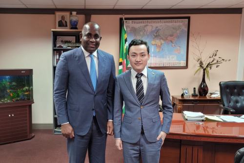 孙宇晨和波场TRON的又一突破 获多米尼克授权发行国家代币