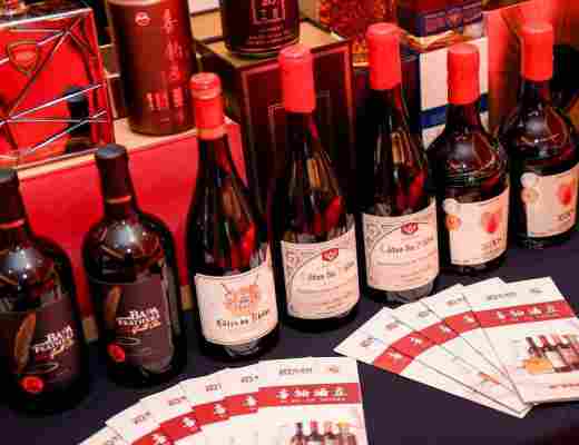 
      魅力女神杯第43届世界丽人大赛上海赛区总决赛颁奖典礼暨关爱自闭症儿童演唱会完美收官