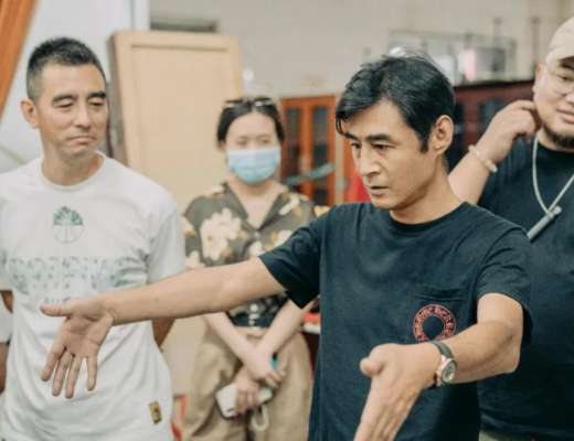 
      缔造风吹半夏的他们不再神秘