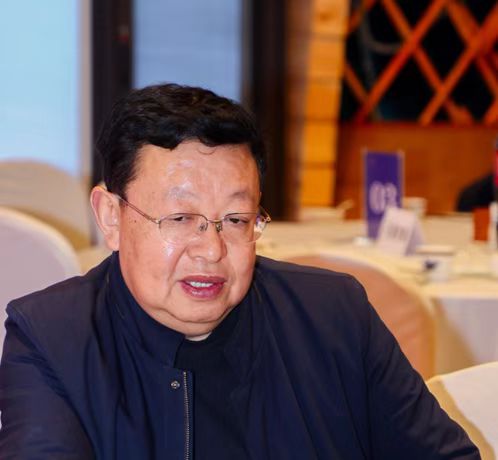 
      “元宇宙中国宴” 元宇宙产业委携多名专家共话新浪潮 共赴新征程