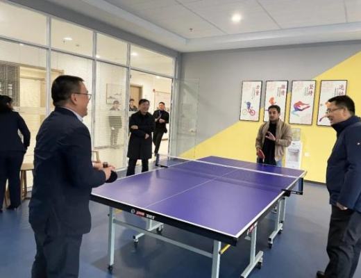 
      跟随卡塔尔王室 一览中颐龙湖康养小镇康居风采