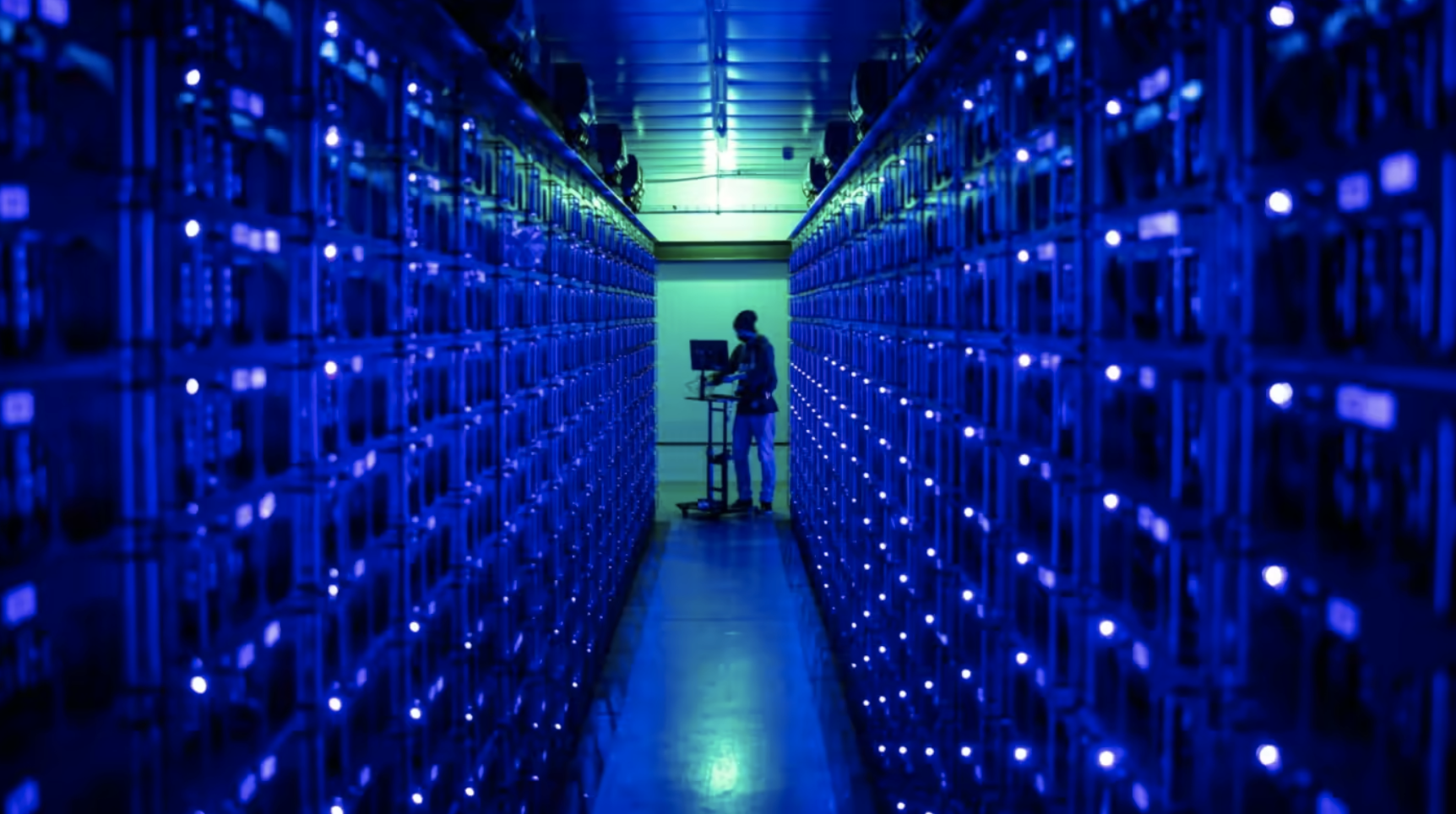 
      打击犯罪入门科普（3）丨侦破虚拟币犯罪  这些名词不可不知区块链哈希值挖矿区块高度智能合约地址GAS费区块链类型